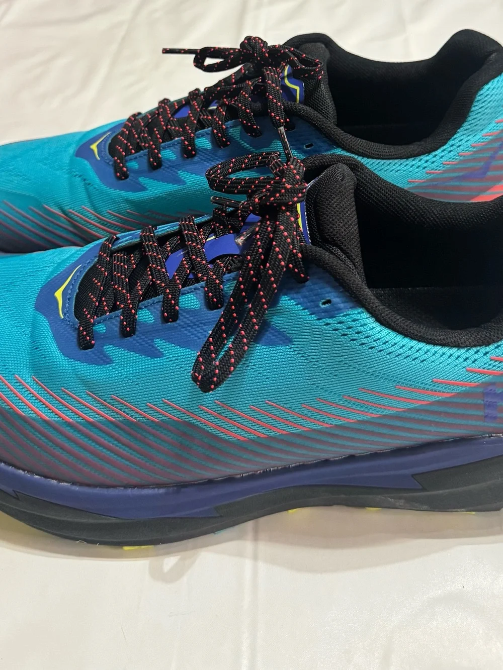 Hoka One One Men’s Teal and Navy Running Shoes with Yellow Accents size 12.5